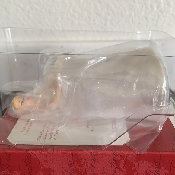 1997 Hallmark Wedding Day Barbie Ornament - Picture 8 of 16
